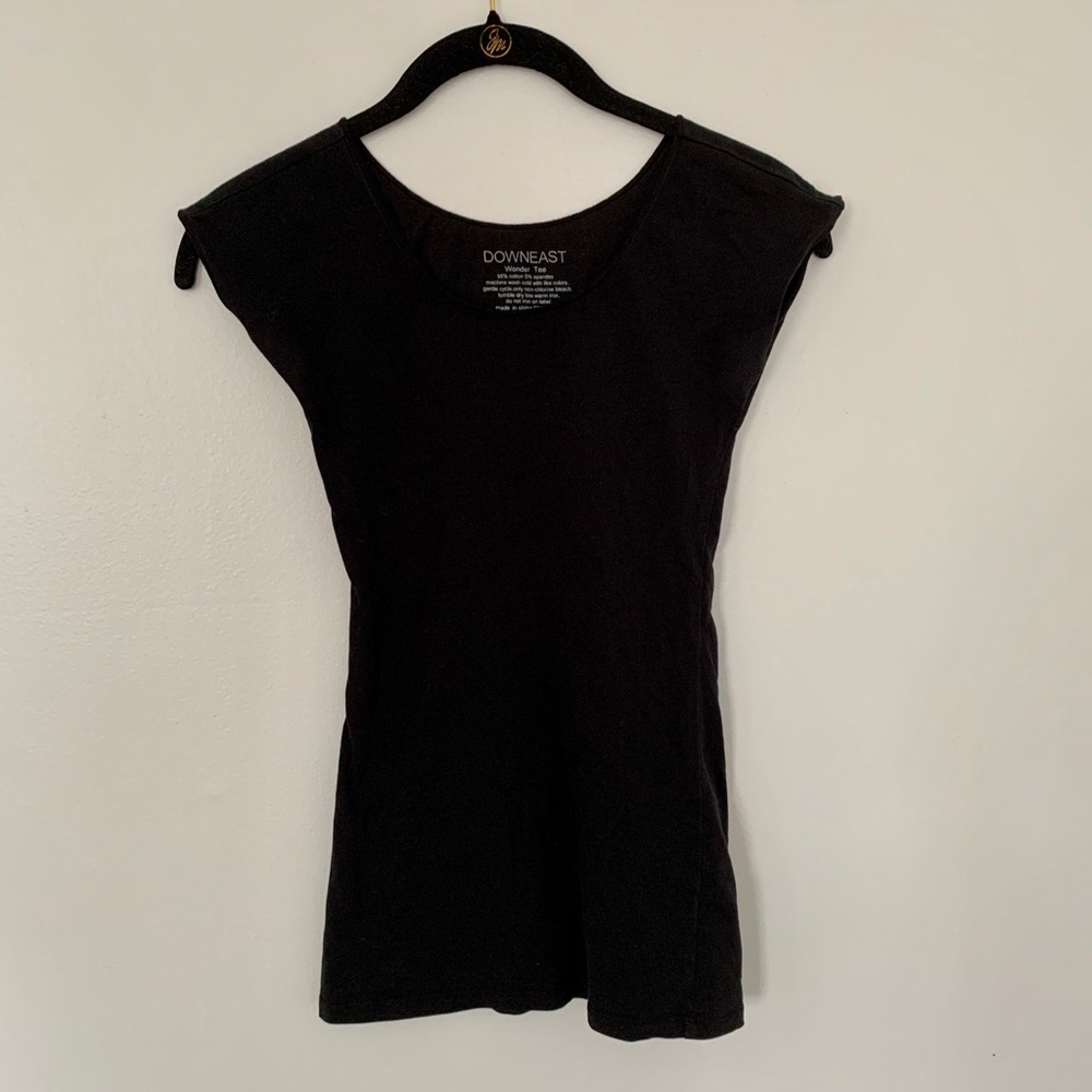 Downeast simple black short sleeve shirt